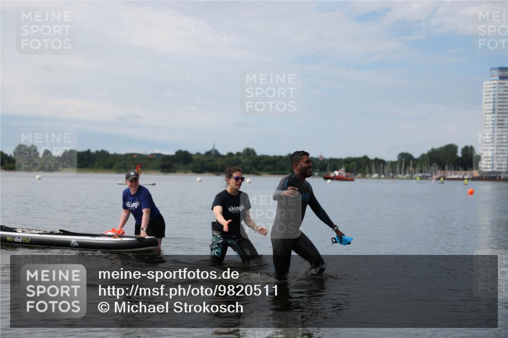 21.06.2026 - Viking Triathlon Michael Strokosch http://msf.ph/oto/9820511 21.06.2026 11:01:02 Schwimmen 71 meine-sportfotos.de