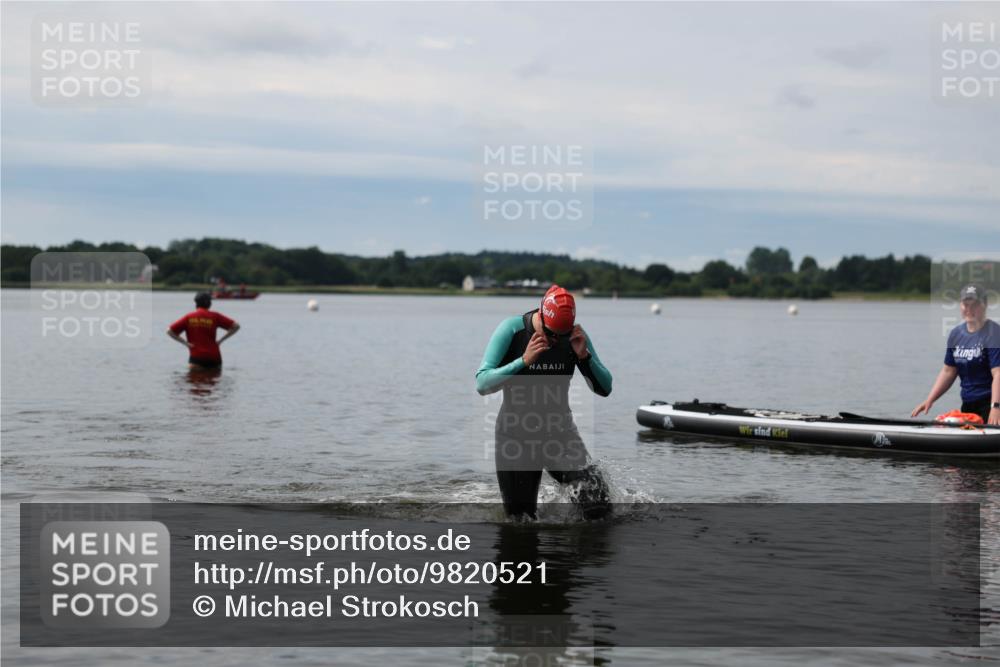21.06.2026 - Viking Triathlon Michael Strokosch http://msf.ph/oto/9820521 21.06.2026 11:01:56 Schwimmen 646 meine-sportfotos.de