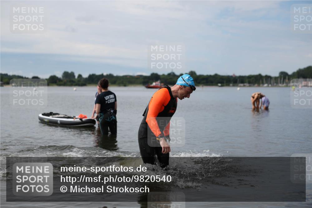 21.06.2026 - Viking Triathlon Michael Strokosch http://msf.ph/oto/9820540 21.06.2026 11:02:51 Schwimmen 379 meine-sportfotos.de