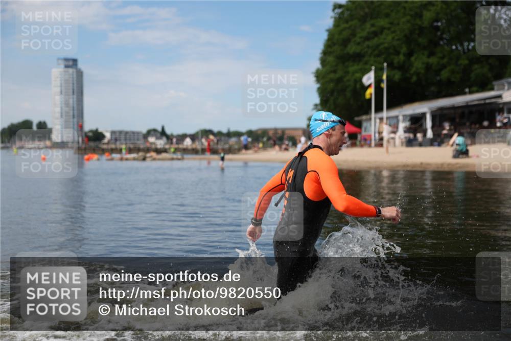 21.06.2026 - Viking Triathlon Michael Strokosch http://msf.ph/oto/9820550 21.06.2026 11:02:53 Schwimmen 379 meine-sportfotos.de