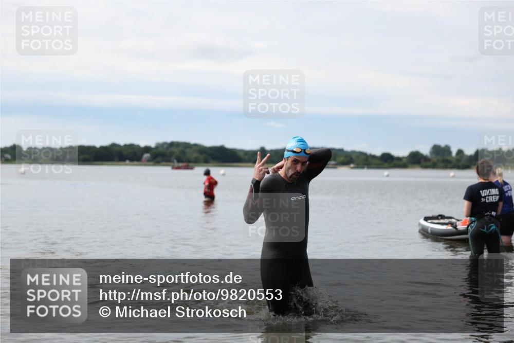 21.06.2026 - Viking Triathlon Michael Strokosch http://msf.ph/oto/9820553 21.06.2026 11:03:20 Schwimmen 529 meine-sportfotos.de