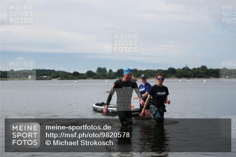 21.06.2026 - Viking Triathlon Michael Strokosch http://msf.ph/oto/9820578 21.06.2026 11:04:08 Schwimmen 421 meine-sportfotos.de