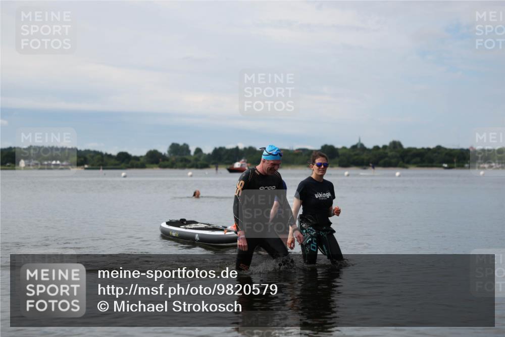 21.06.2026 - Viking Triathlon Michael Strokosch http://msf.ph/oto/9820579 21.06.2026 11:04:08 Schwimmen 421 meine-sportfotos.de