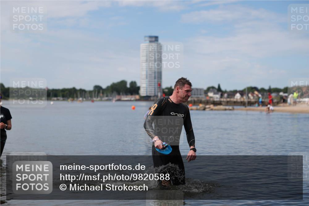 21.06.2026 - Viking Triathlon Michael Strokosch http://msf.ph/oto/9820588 21.06.2026 11:04:12 Schwimmen 421 meine-sportfotos.de