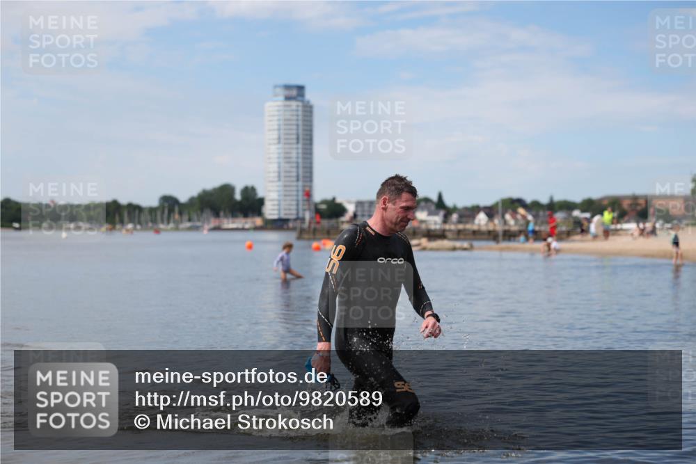 21.06.2026 - Viking Triathlon Michael Strokosch http://msf.ph/oto/9820589 21.06.2026 11:04:12 Schwimmen 421 meine-sportfotos.de