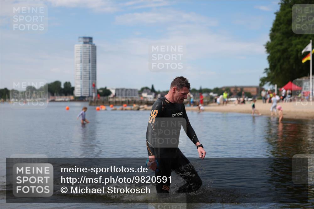 21.06.2026 - Viking Triathlon Michael Strokosch http://msf.ph/oto/9820591 21.06.2026 11:04:13 Schwimmen 421 meine-sportfotos.de