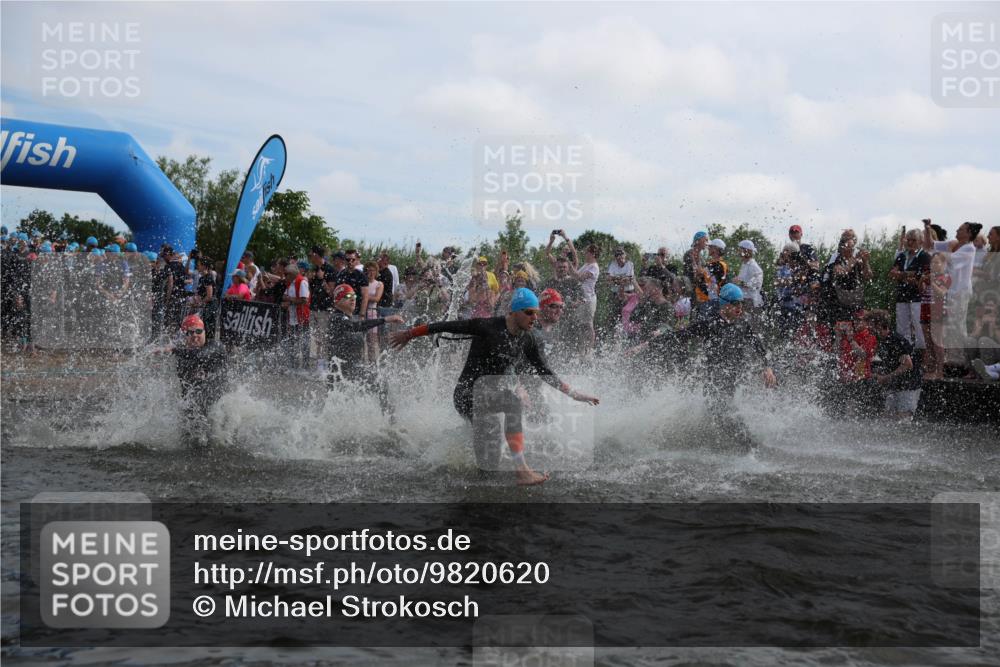 21.06.2026 - Viking Triathlon Michael Strokosch http://msf.ph/oto/9820620 21.06.2026 10:00:29 Schwimmen 1, 19, 21, 25, 31, 189, 334, 422, 474, 517, 547, 575, 610, 637, 669 meine-sportfotos.de
