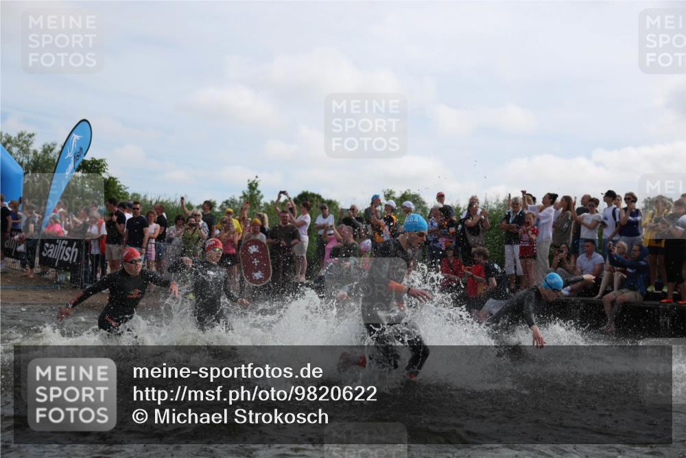 21.06.2026 - Viking Triathlon Michael Strokosch http://msf.ph/oto/9820622 21.06.2026 10:00:29 Schwimmen 1, 19, 21, 25, 31, 189, 334, 422, 474, 517, 547, 575, 610, 637, 669 meine-sportfotos.de