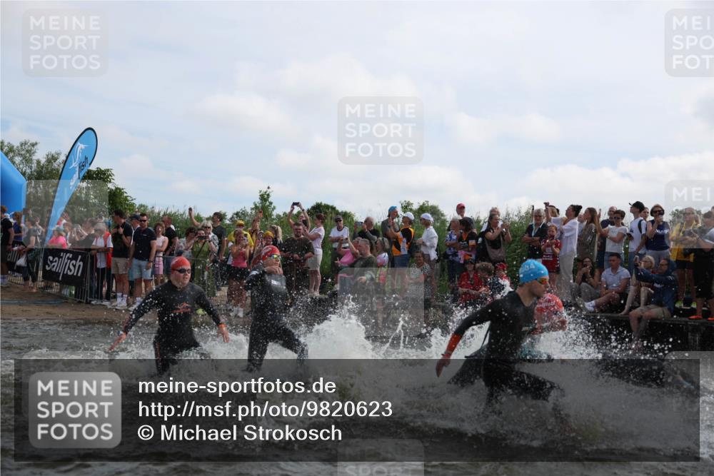 21.06.2026 - Viking Triathlon Michael Strokosch http://msf.ph/oto/9820623 21.06.2026 10:00:29 Schwimmen 1, 19, 21, 25, 31, 189, 334, 422, 474, 517, 547, 575, 610, 637, 669 meine-sportfotos.de
