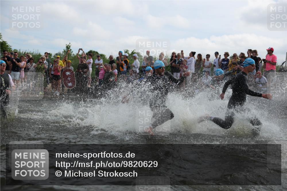 21.06.2026 - Viking Triathlon Michael Strokosch http://msf.ph/oto/9820629 21.06.2026 10:00:34 Schwimmen 25, 31, 104, 334, 422, 453, 474, 547, 548, 575, 610, 620, 626, 637, 669 meine-sportfotos.de