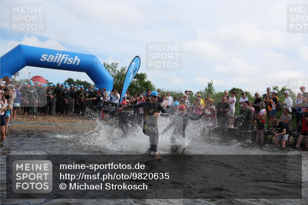 21.06.2026 - Viking Triathlon Michael Strokosch http://msf.ph/oto/9820635 21.06.2026 10:00:38 Schwimmen 25, 31, 104, 334, 422, 453, 474, 548, 610, 620, 626 meine-sportfotos.de