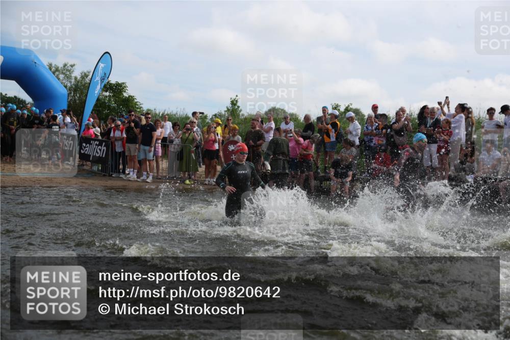 21.06.2026 - Viking Triathlon Michael Strokosch http://msf.ph/oto/9820642 21.06.2026 10:00:40 Schwimmen 25, 31, 46, 104, 176, 334, 371, 422, 426, 441, 453, 474, 548, 620, 626 meine-sportfotos.de
