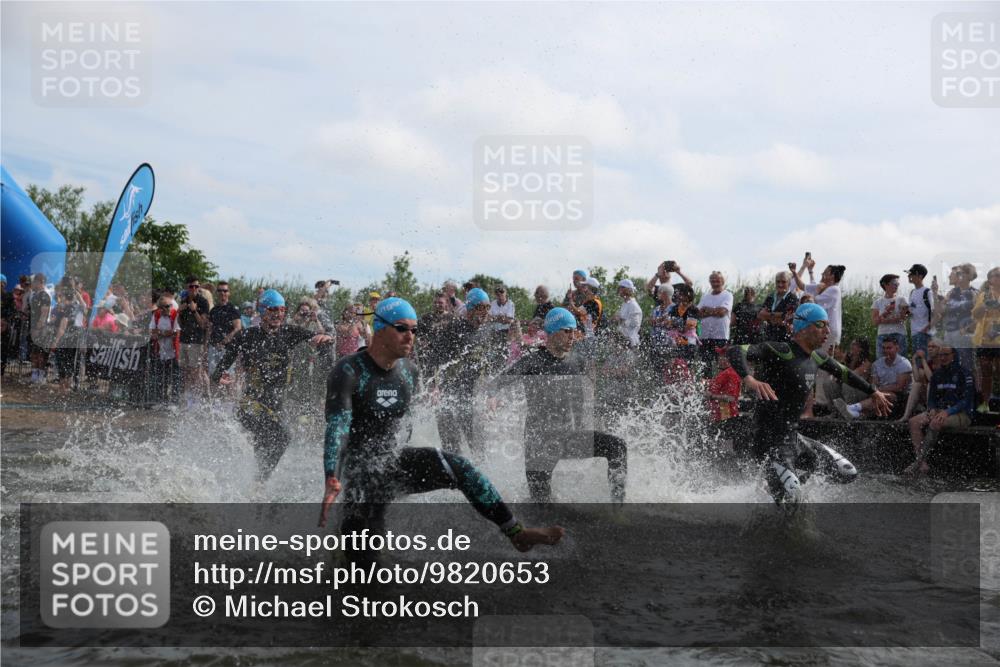 21.06.2026 - Viking Triathlon Michael Strokosch http://msf.ph/oto/9820653 21.06.2026 10:00:45 Schwimmen 46, 104, 119, 176, 371, 426, 441, 453, 466, 548, 565, 569, 620, 626, 643 meine-sportfotos.de