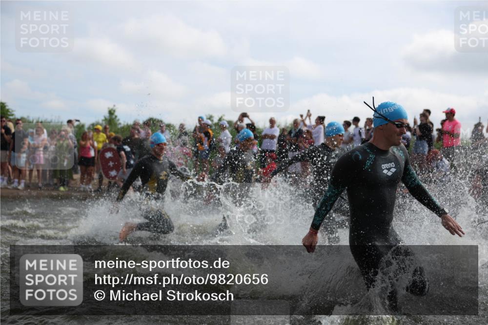 21.06.2026 - Viking Triathlon Michael Strokosch http://msf.ph/oto/9820656 21.06.2026 10:00:46 Schwimmen 46, 104, 119, 176, 371, 426, 441, 453, 466, 548, 565, 569, 620, 626, 643 meine-sportfotos.de