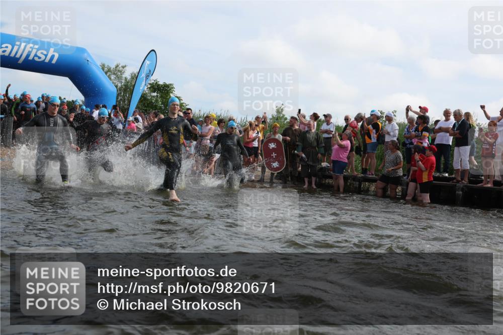 21.06.2026 - Viking Triathlon Michael Strokosch http://msf.ph/oto/9820671 21.06.2026 10:00:53 Schwimmen 27, 42, 46, 74, 98, 119, 176, 218, 371, 426, 441, 454, 466, 565, 569, 640, 643 meine-sportfotos.de