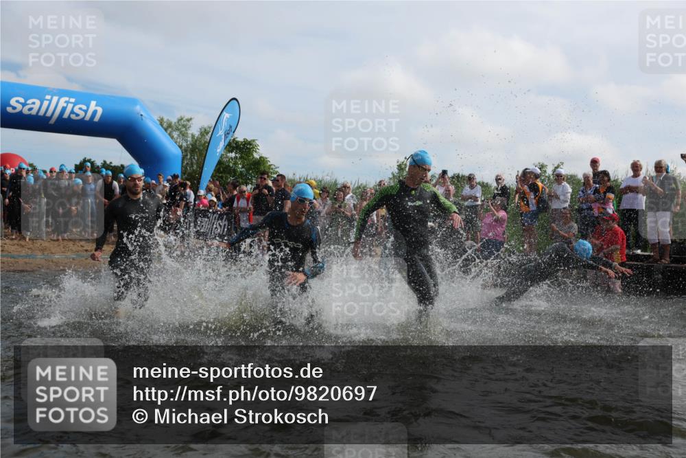 21.06.2026 - Viking Triathlon Michael Strokosch http://msf.ph/oto/9820697 21.06.2026 10:01:04 Schwimmen 5, 14, 17, 169, 180, 249, 270, 337, 342, 383, 454, 506, 527, 623, 640 meine-sportfotos.de