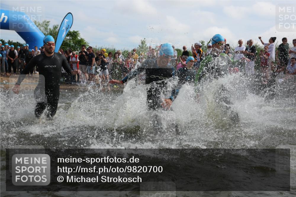 21.06.2026 - Viking Triathlon Michael Strokosch http://msf.ph/oto/9820700 21.06.2026 10:01:05 Schwimmen 5, 14, 17, 169, 180, 249, 270, 337, 342, 383, 454, 506, 527, 623, 640 meine-sportfotos.de