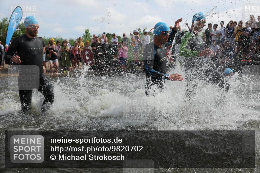 21.06.2026 - Viking Triathlon Michael Strokosch http://msf.ph/oto/9820702 21.06.2026 10:01:05 Schwimmen 5, 14, 17, 169, 180, 249, 270, 337, 342, 383, 454, 506, 527, 623, 640 meine-sportfotos.de