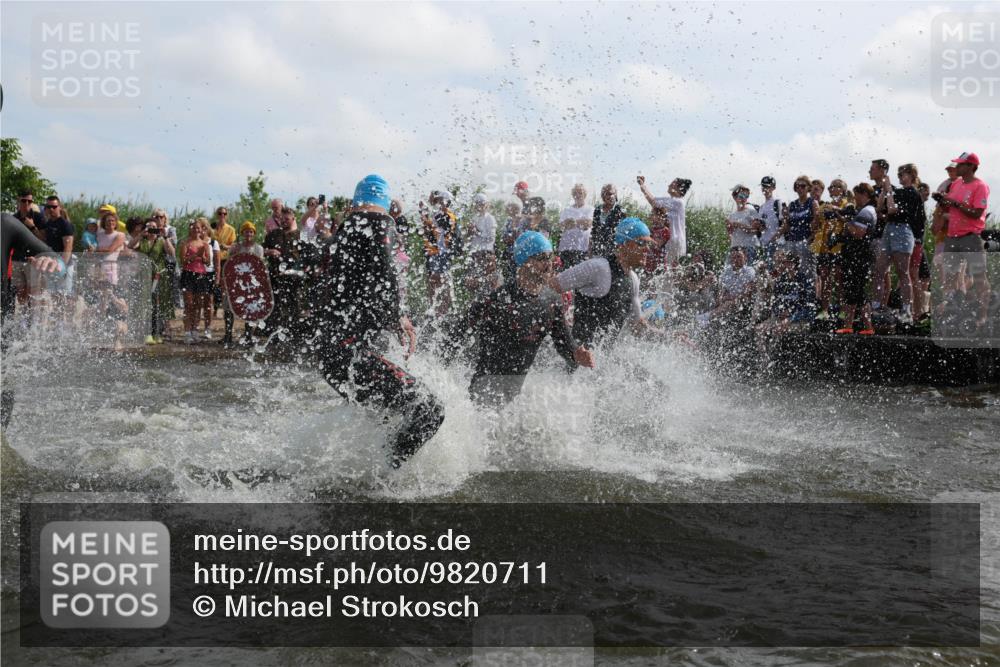 21.06.2026 - Viking Triathlon Michael Strokosch http://msf.ph/oto/9820711 21.06.2026 10:01:09 Schwimmen 5, 14, 65, 89, 169, 180, 249, 270, 280, 337, 342, 383, 447, 486, 527 meine-sportfotos.de