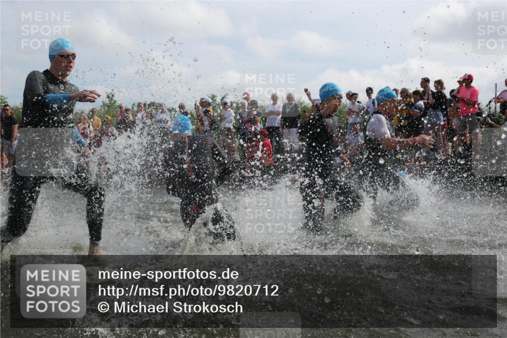 21.06.2026 - Viking Triathlon Michael Strokosch http://msf.ph/oto/9820712 21.06.2026 10:01:10 Schwimmen 5, 14, 65, 89, 169, 180, 249, 270, 280, 337, 342, 383, 447, 486, 527 meine-sportfotos.de