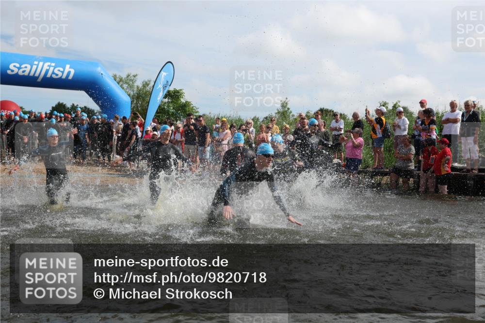 21.06.2026 - Viking Triathlon Michael Strokosch http://msf.ph/oto/9820718 21.06.2026 10:01:15 Schwimmen 5, 18, 65, 89, 114, 131, 169, 242, 270, 271, 280, 342, 383, 447, 486 meine-sportfotos.de