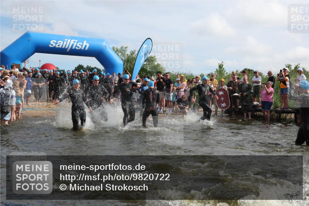 21.06.2026 - Viking Triathlon Michael Strokosch http://msf.ph/oto/9820722 21.06.2026 10:01:18 Schwimmen 18, 65, 89, 114, 131, 242, 271, 280, 447, 486 meine-sportfotos.de