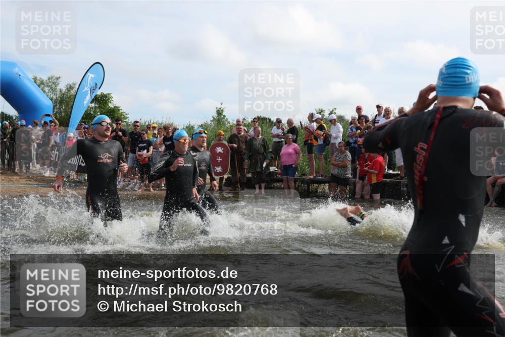 21.06.2026 - Viking Triathlon Michael Strokosch http://msf.ph/oto/9820768 21.06.2026 10:01:40 Schwimmen 38, 62, 109, 113, 161, 194, 278, 285, 311, 332, 359, 432, 551, 627, 633 meine-sportfotos.de