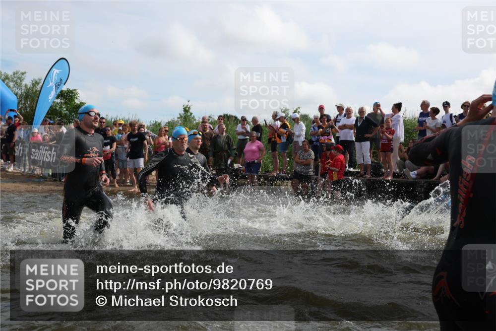 21.06.2026 - Viking Triathlon Michael Strokosch http://msf.ph/oto/9820769 21.06.2026 10:01:40 Schwimmen 38, 62, 109, 113, 161, 194, 278, 285, 311, 332, 359, 432, 551, 627, 633 meine-sportfotos.de