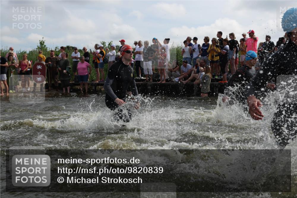 21.06.2026 - Viking Triathlon Michael Strokosch http://msf.ph/oto/9820839 21.06.2026 10:02:11 Schwimmen 43, 90, 102, 152, 154, 226, 410, 438, 446, 501, 524, 536, 537, 625, 660 meine-sportfotos.de