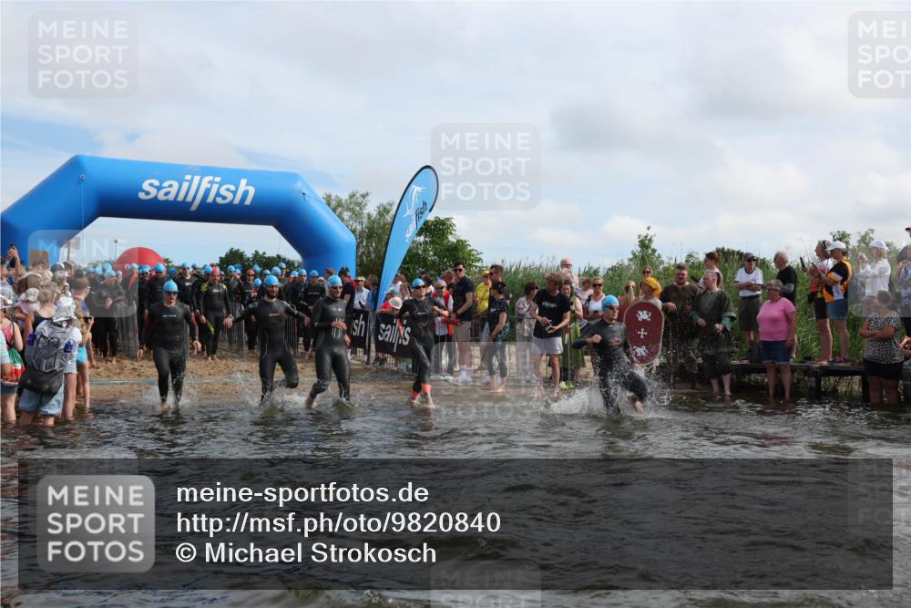 21.06.2026 - Viking Triathlon Michael Strokosch http://msf.ph/oto/9820840 21.06.2026 10:02:14 Schwimmen 47, 87, 90, 102, 136, 152, 154, 410, 438, 490, 501, 536, 537, 655, 660 meine-sportfotos.de