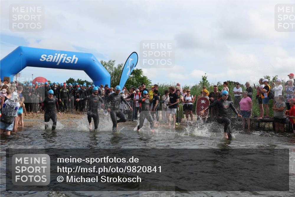 21.06.2026 - Viking Triathlon Michael Strokosch http://msf.ph/oto/9820841 21.06.2026 10:02:14 Schwimmen 47, 87, 90, 102, 136, 152, 154, 410, 438, 490, 501, 536, 537, 655, 660 meine-sportfotos.de