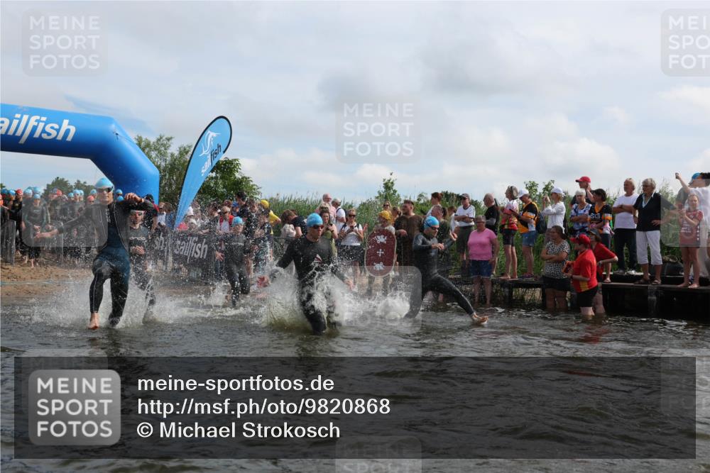 21.06.2026 - Viking Triathlon Michael Strokosch http://msf.ph/oto/9820868 21.06.2026 10:02:24 Schwimmen 47, 87, 126, 136, 142, 220, 255, 360, 392, 430, 490, 604, 651, 655 meine-sportfotos.de