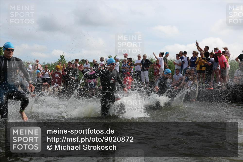 21.06.2026 - Viking Triathlon Michael Strokosch http://msf.ph/oto/9820872 21.06.2026 10:02:25 Schwimmen 47, 87, 126, 136, 142, 220, 255, 325, 360, 392, 430, 490, 604, 651, 655 meine-sportfotos.de