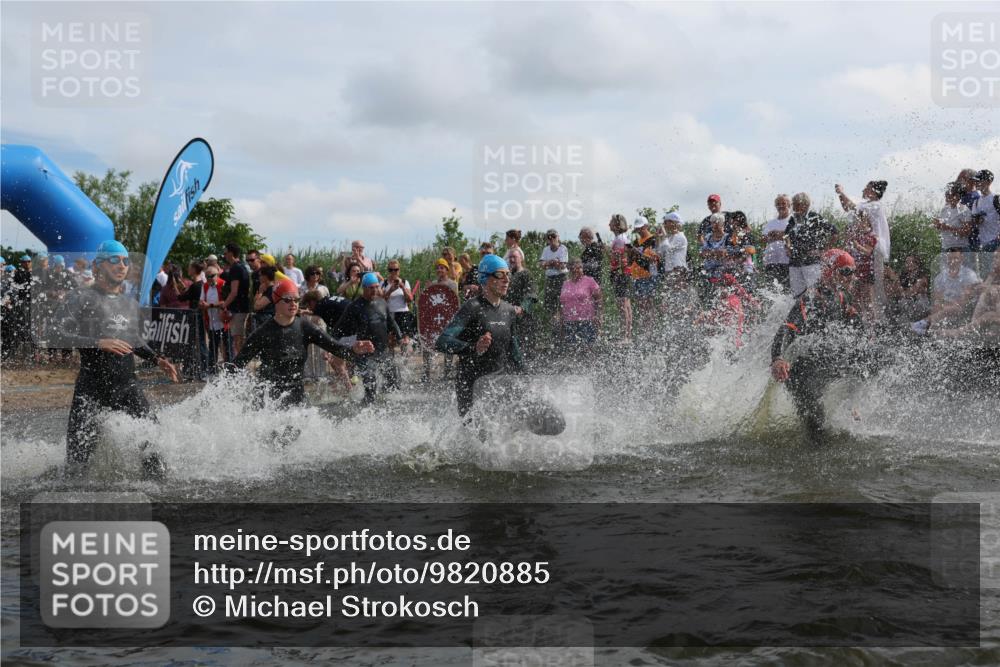 21.06.2026 - Viking Triathlon Michael Strokosch http://msf.ph/oto/9820885 21.06.2026 10:02:30 Schwimmen 83, 100, 126, 142, 220, 255, 325, 360, 392, 430, 513, 560, 579, 604, 651 meine-sportfotos.de
