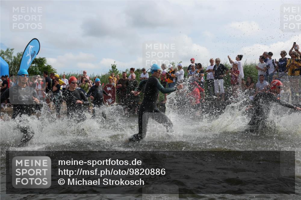 21.06.2026 - Viking Triathlon Michael Strokosch http://msf.ph/oto/9820886 21.06.2026 10:02:30 Schwimmen 83, 100, 126, 142, 220, 255, 325, 360, 392, 430, 513, 560, 579, 604, 651 meine-sportfotos.de