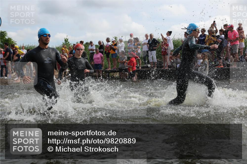 21.06.2026 - Viking Triathlon Michael Strokosch http://msf.ph/oto/9820889 21.06.2026 10:02:31 Schwimmen 83, 100, 126, 142, 220, 255, 325, 360, 392, 430, 513, 560, 579, 604, 651 meine-sportfotos.de