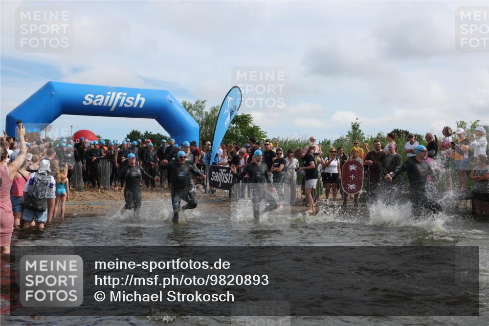 21.06.2026 - Viking Triathlon Michael Strokosch http://msf.ph/oto/9820893 21.06.2026 10:02:34 Schwimmen 83, 99, 100, 126, 220, 325, 386, 462, 485, 513, 560, 579, 604, 651 meine-sportfotos.de
