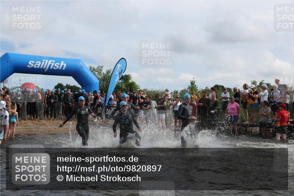 21.06.2026 - Viking Triathlon Michael Strokosch http://msf.ph/oto/9820897 21.06.2026 10:02:34 Schwimmen 83, 99, 100, 126, 220, 325, 386, 462, 485, 513, 560, 579, 604, 651 meine-sportfotos.de