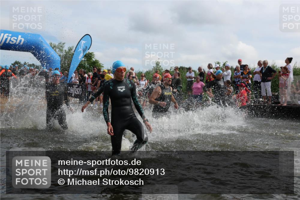 21.06.2026 - Viking Triathlon Michael Strokosch http://msf.ph/oto/9820913 21.06.2026 10:02:44 Schwimmen 16, 20, 73, 99, 171, 186, 315, 372, 386, 440, 462, 485, 553, 636, 653 meine-sportfotos.de