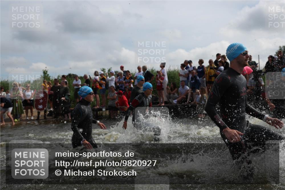 21.06.2026 - Viking Triathlon Michael Strokosch http://msf.ph/oto/9820927 21.06.2026 10:02:50 Schwimmen 16, 20, 64, 73, 111, 171, 219, 315, 372, 440, 530, 553, 634, 636, 653 meine-sportfotos.de