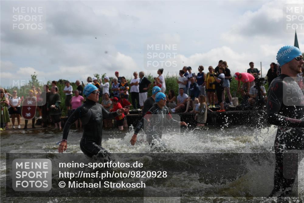 21.06.2026 - Viking Triathlon Michael Strokosch http://msf.ph/oto/9820928 21.06.2026 10:02:50 Schwimmen 16, 20, 64, 73, 111, 171, 219, 315, 372, 440, 530, 553, 634, 636, 653 meine-sportfotos.de