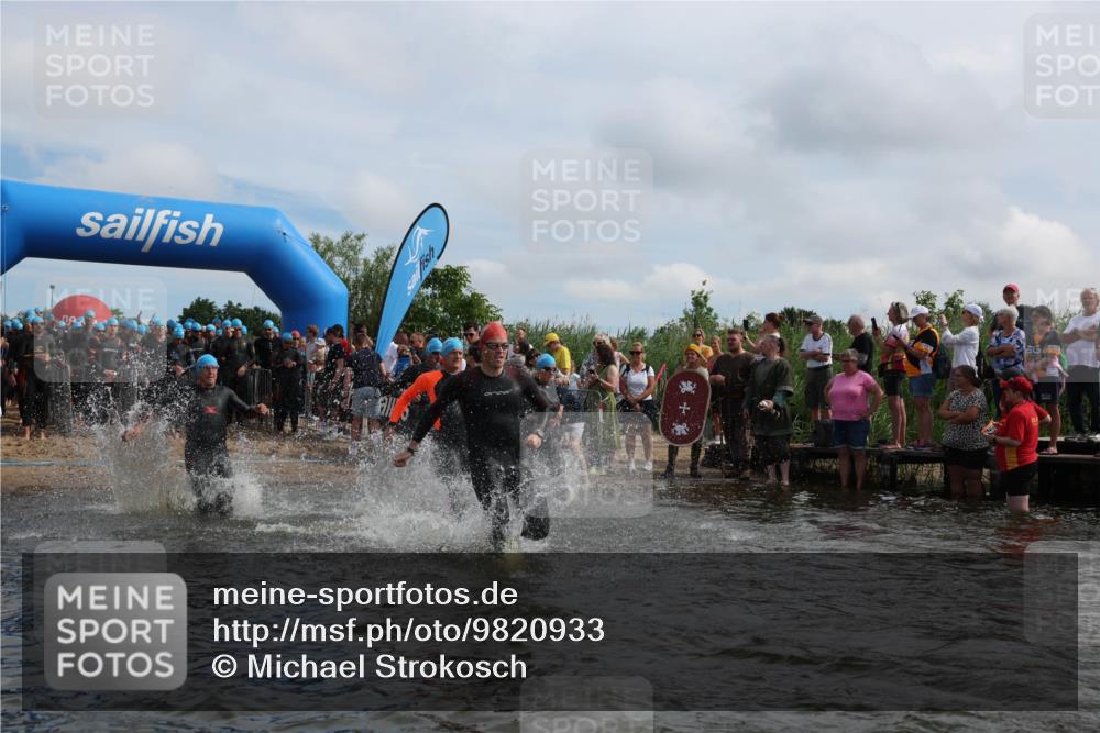 21.06.2026 - Viking Triathlon Michael Strokosch http://msf.ph/oto/9820933 21.06.2026 10:02:54 Schwimmen 20, 64, 73, 111, 171, 219, 233, 315, 395, 407, 475, 530, 546, 553, 634 meine-sportfotos.de