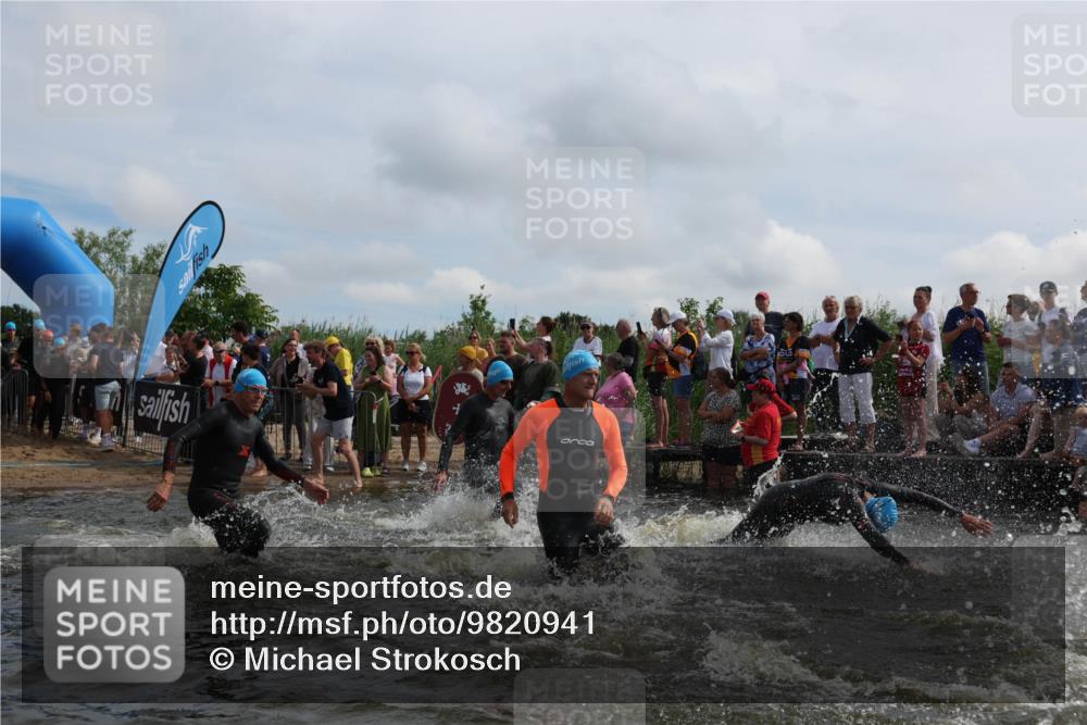 21.06.2026 - Viking Triathlon Michael Strokosch http://msf.ph/oto/9820941 21.06.2026 10:02:56 Schwimmen 20, 64, 73, 111, 171, 219, 233, 315, 395, 407, 475, 530, 546, 553, 634 meine-sportfotos.de