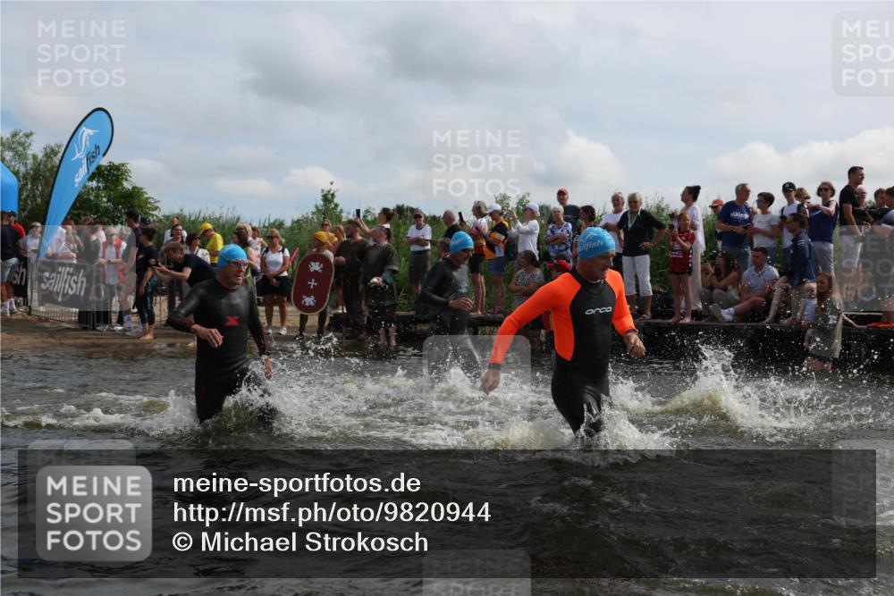21.06.2026 - Viking Triathlon Michael Strokosch http://msf.ph/oto/9820944 21.06.2026 10:02:57 Schwimmen 20, 64, 73, 111, 171, 219, 233, 315, 395, 407, 475, 530, 546, 553, 634 meine-sportfotos.de
