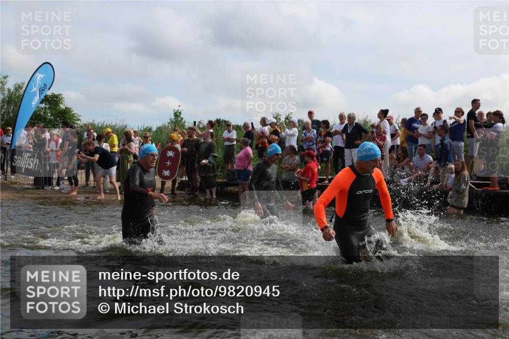 21.06.2026 - Viking Triathlon Michael Strokosch http://msf.ph/oto/9820945 21.06.2026 10:02:57 Schwimmen 20, 64, 73, 111, 171, 219, 233, 315, 395, 407, 475, 530, 546, 553, 634 meine-sportfotos.de