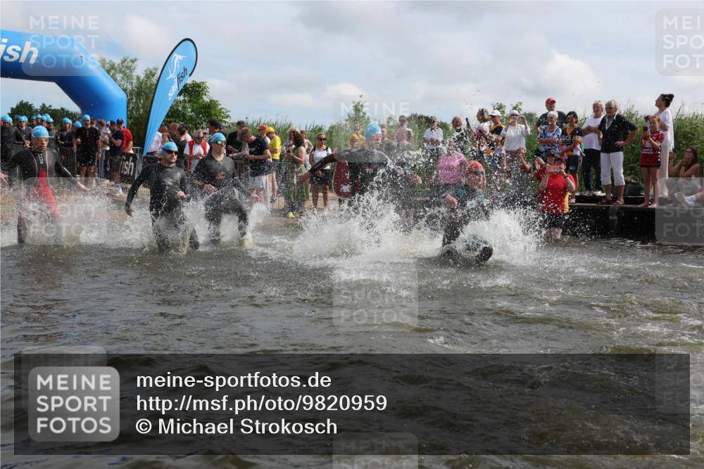21.06.2026 - Viking Triathlon Michael Strokosch http://msf.ph/oto/9820959 21.06.2026 10:03:04 Schwimmen 49, 80, 82, 199, 200, 233, 348, 356, 395, 404, 407, 475, 545, 546, 612 meine-sportfotos.de