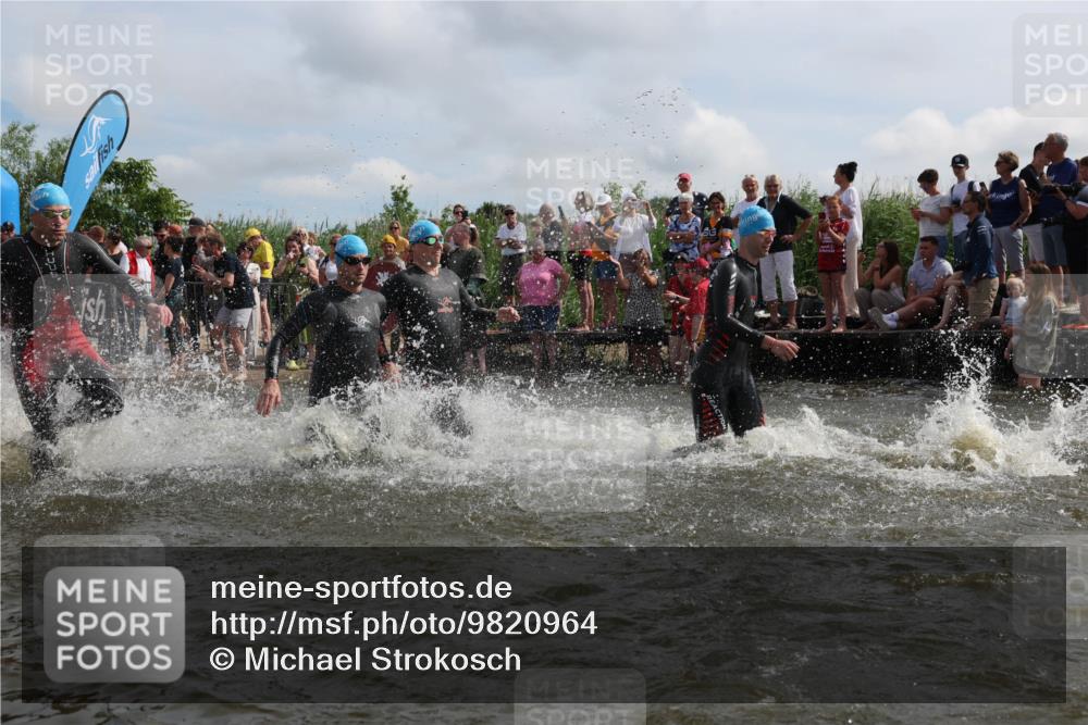 21.06.2026 - Viking Triathlon Michael Strokosch http://msf.ph/oto/9820964 21.06.2026 10:03:05 Schwimmen 49, 80, 82, 199, 200, 233, 348, 356, 395, 404, 407, 475, 545, 546, 612 meine-sportfotos.de