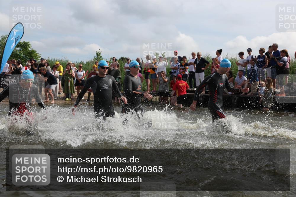 21.06.2026 - Viking Triathlon Michael Strokosch http://msf.ph/oto/9820965 21.06.2026 10:03:06 Schwimmen 49, 80, 82, 199, 200, 233, 348, 356, 395, 404, 407, 475, 545, 546, 612 meine-sportfotos.de