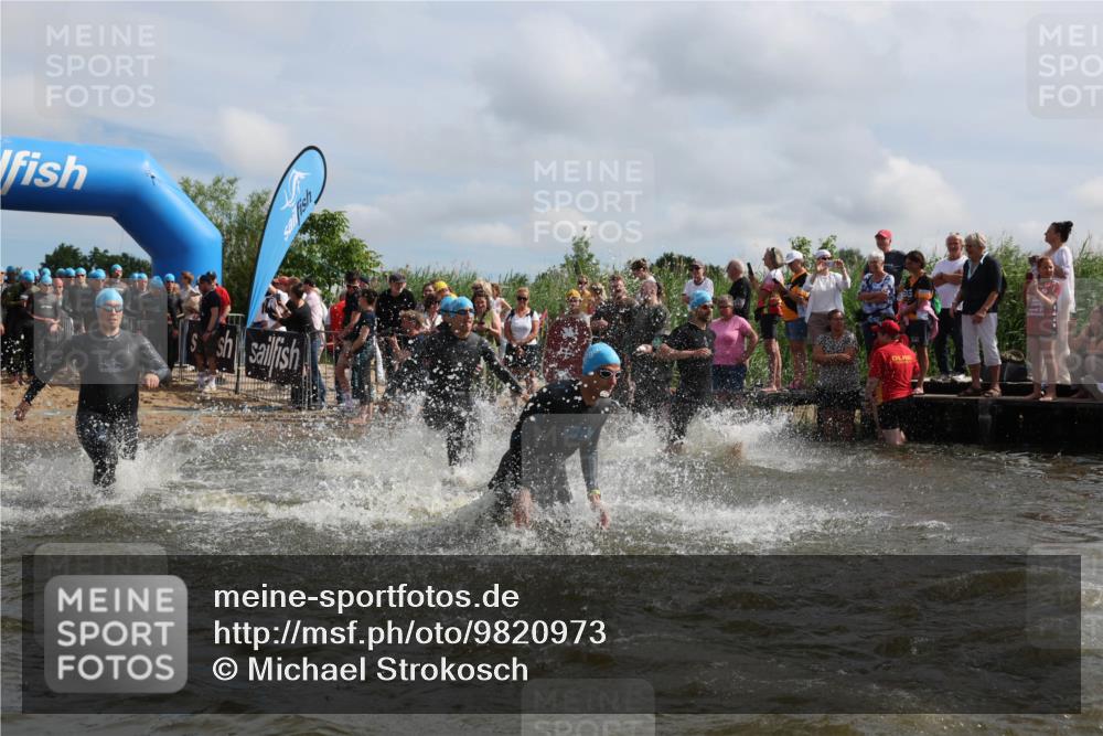 21.06.2026 - Viking Triathlon Michael Strokosch http://msf.ph/oto/9820973 21.06.2026 10:03:09 Schwimmen 49, 68, 80, 82, 170, 199, 200, 208, 348, 352, 356, 404, 467, 545, 612 meine-sportfotos.de