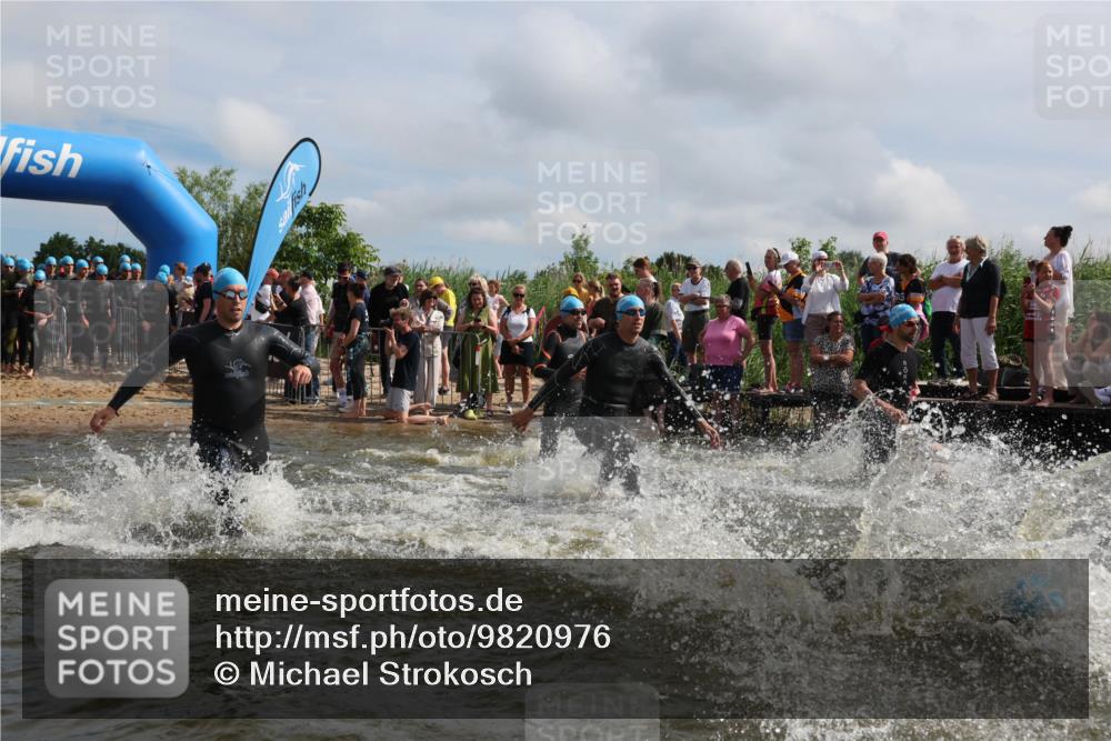 21.06.2026 - Viking Triathlon Michael Strokosch http://msf.ph/oto/9820976 21.06.2026 10:03:10 Schwimmen 49, 68, 80, 82, 170, 199, 200, 208, 348, 352, 356, 404, 467, 545, 612 meine-sportfotos.de
